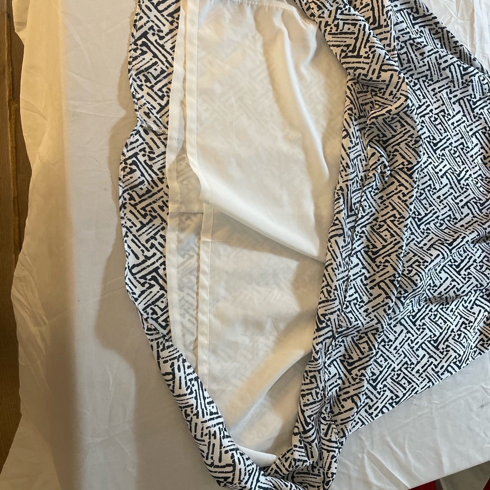 The Limited Women’s Black White Geometric Print Sleeveless Fit & Flare Dress - Picture 7 of 10